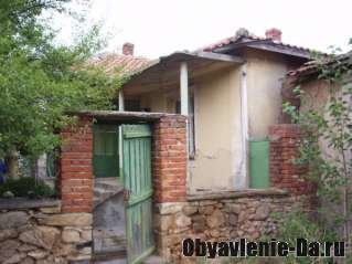 Объявление Мы предлагаем деревенский болгарский дом к продаже в очаровательном поселке